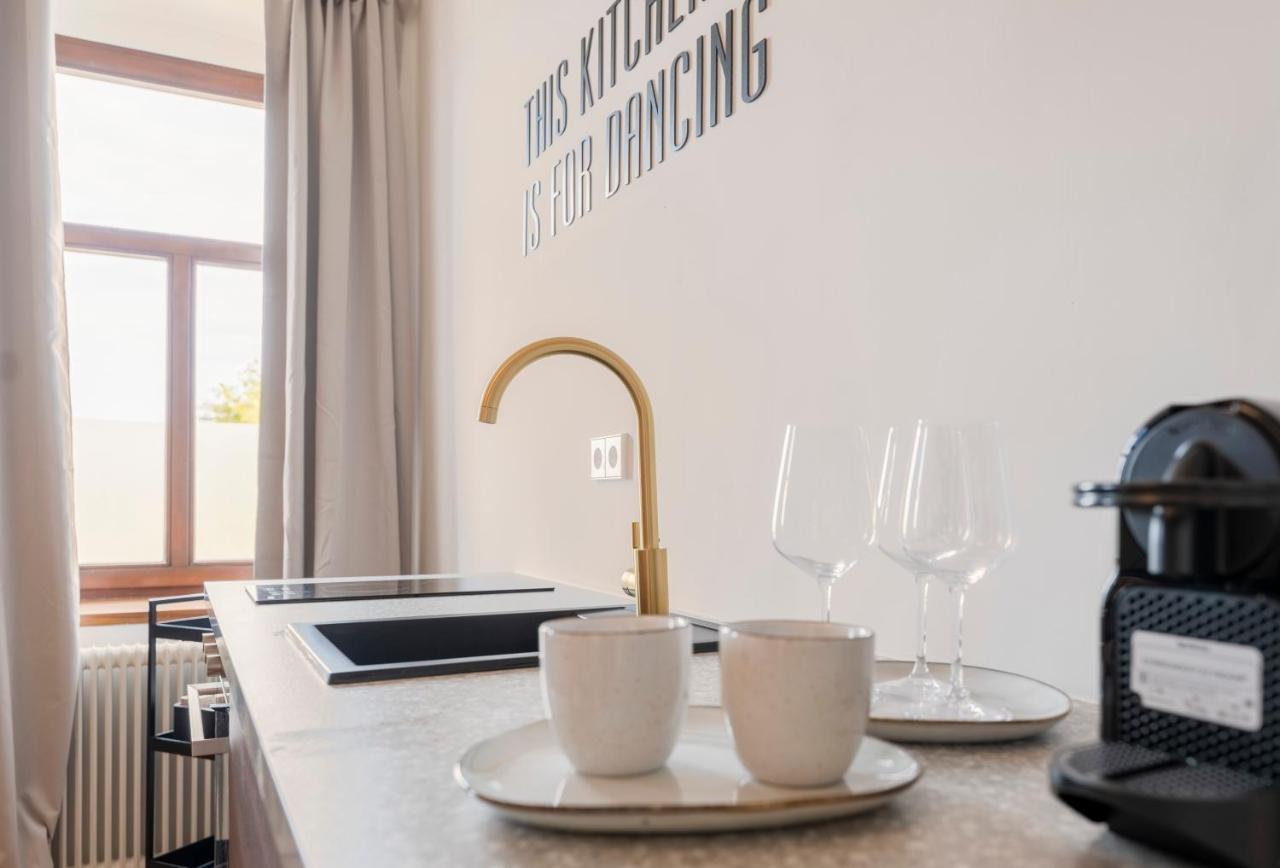 City Lounge Appartement Am Hauptbahnhof Sankt Poelten Luaran gambar